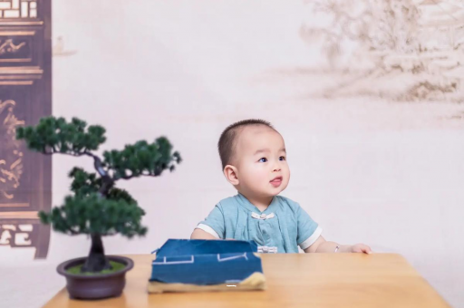 昭通二个月宝宝做哪些训练