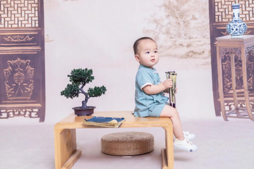 昭通宝宝几个月笑出声